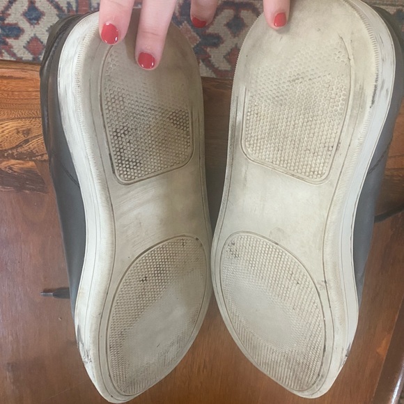 Bruno Magli sneakers - Picture 2 of 5